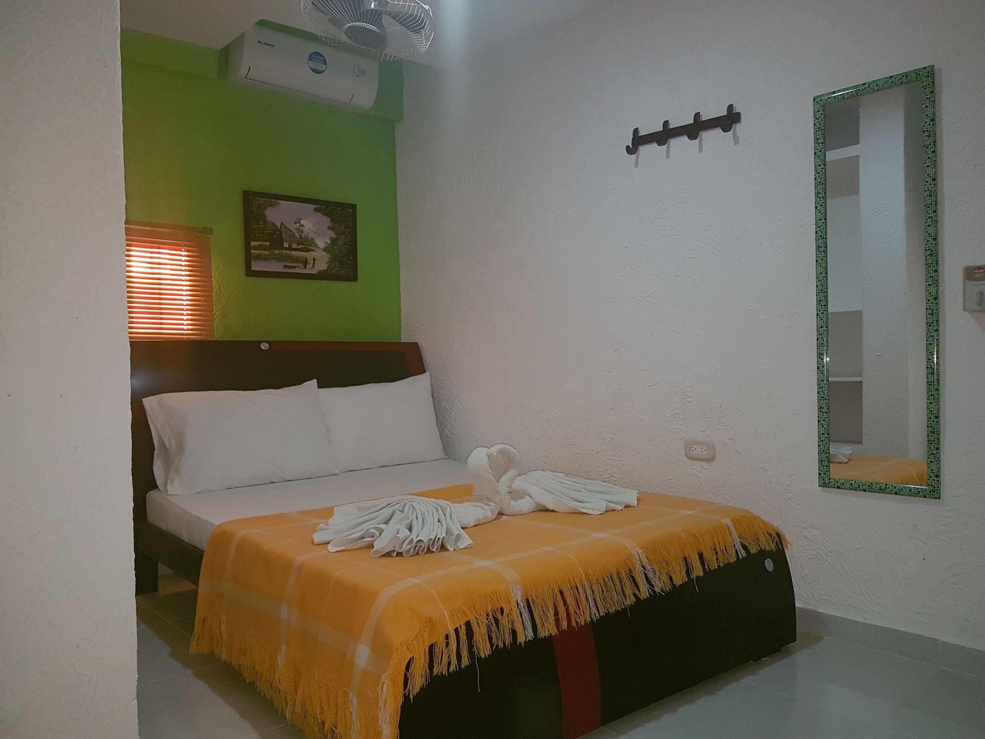 Hostel Green Light ตากังกา ภายนอก รูปภาพ