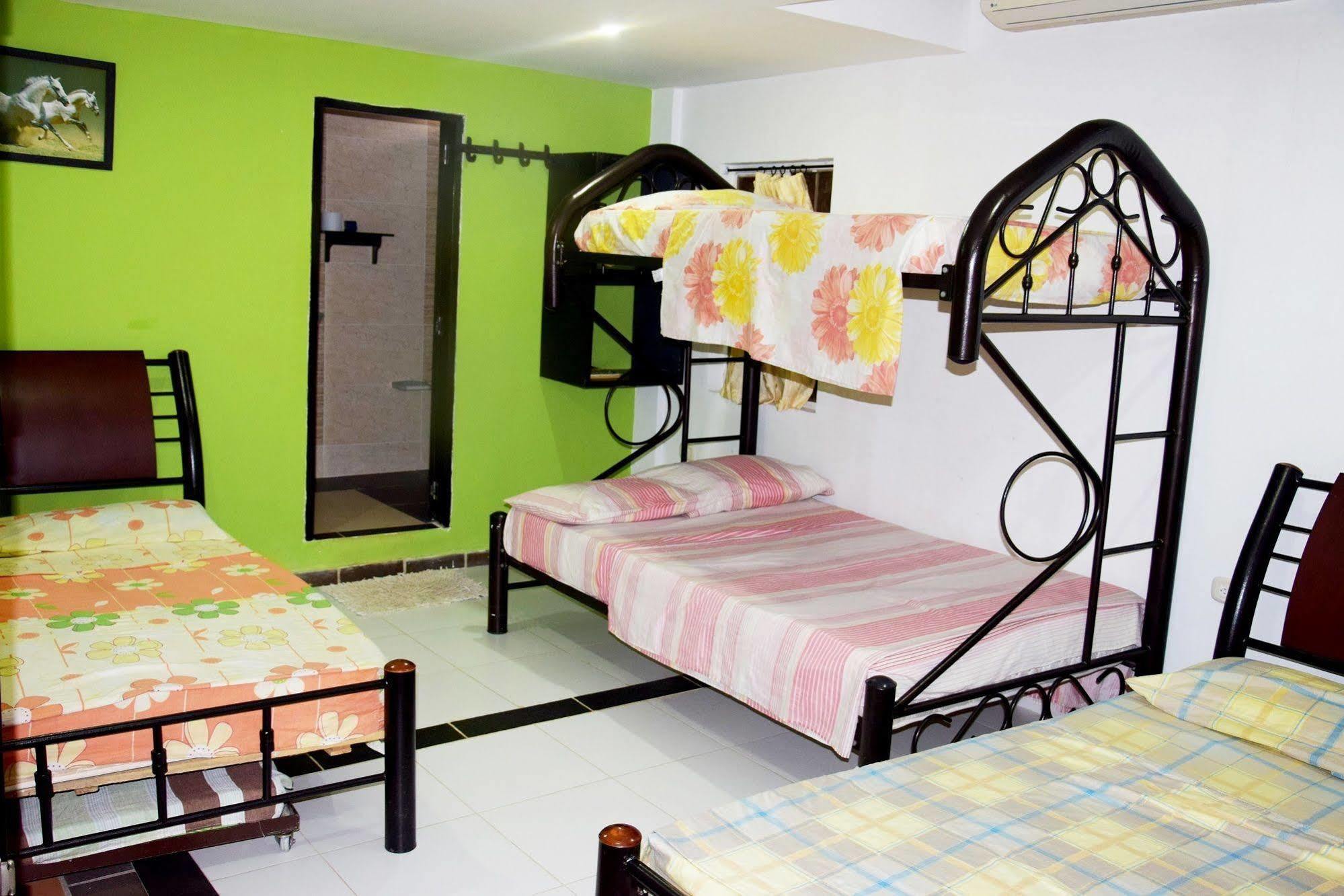Hostel Green Light ตากังกา ภายนอก รูปภาพ